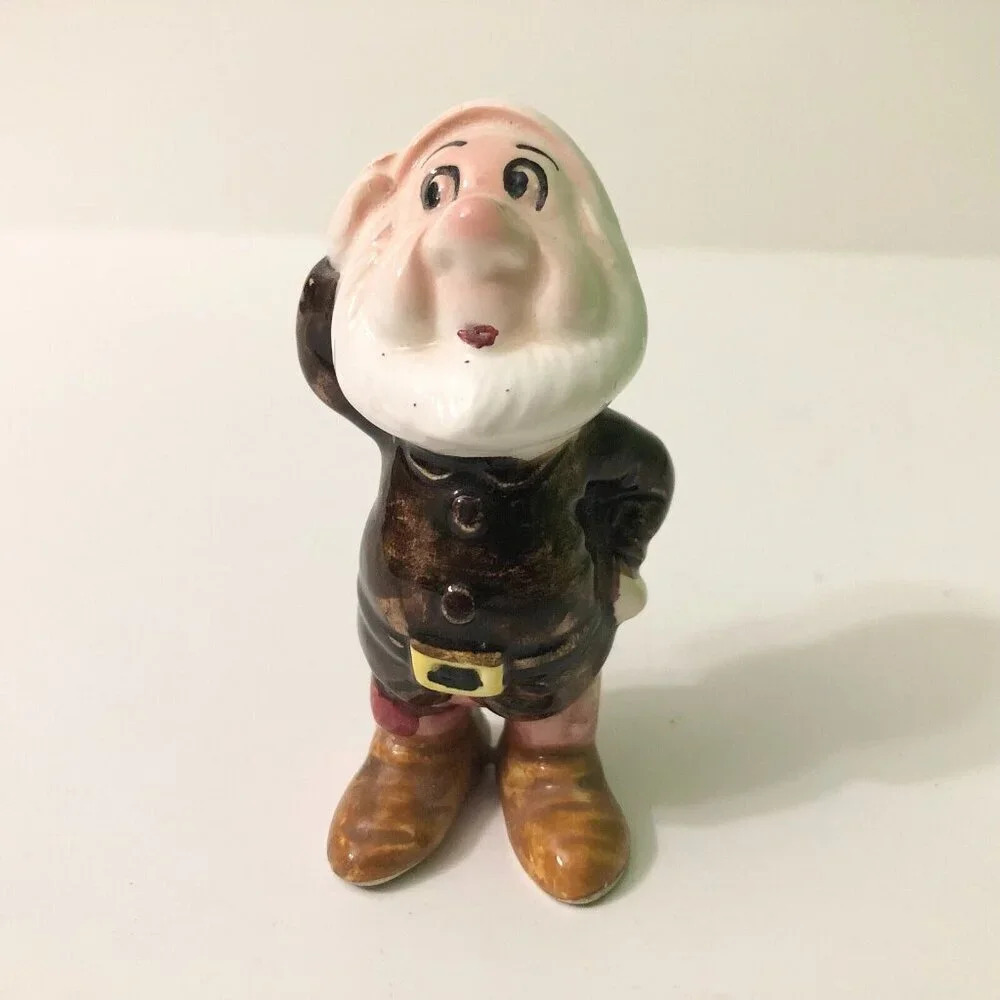 Vintage Disney Snow White Sneezy Dwarf White Hat Figurine 3.5 Inch Tall Japan
